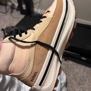 Sorrel size 8.5 women